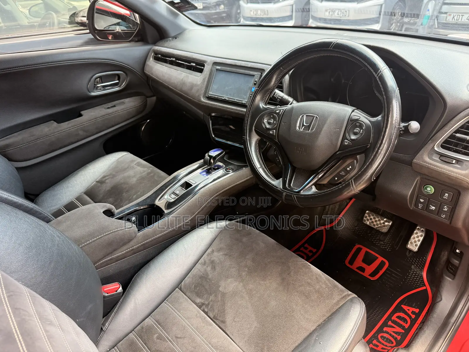 Honda Vezel 2018 Red