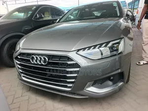 Audi A4 Premium Plus 2022 Gray