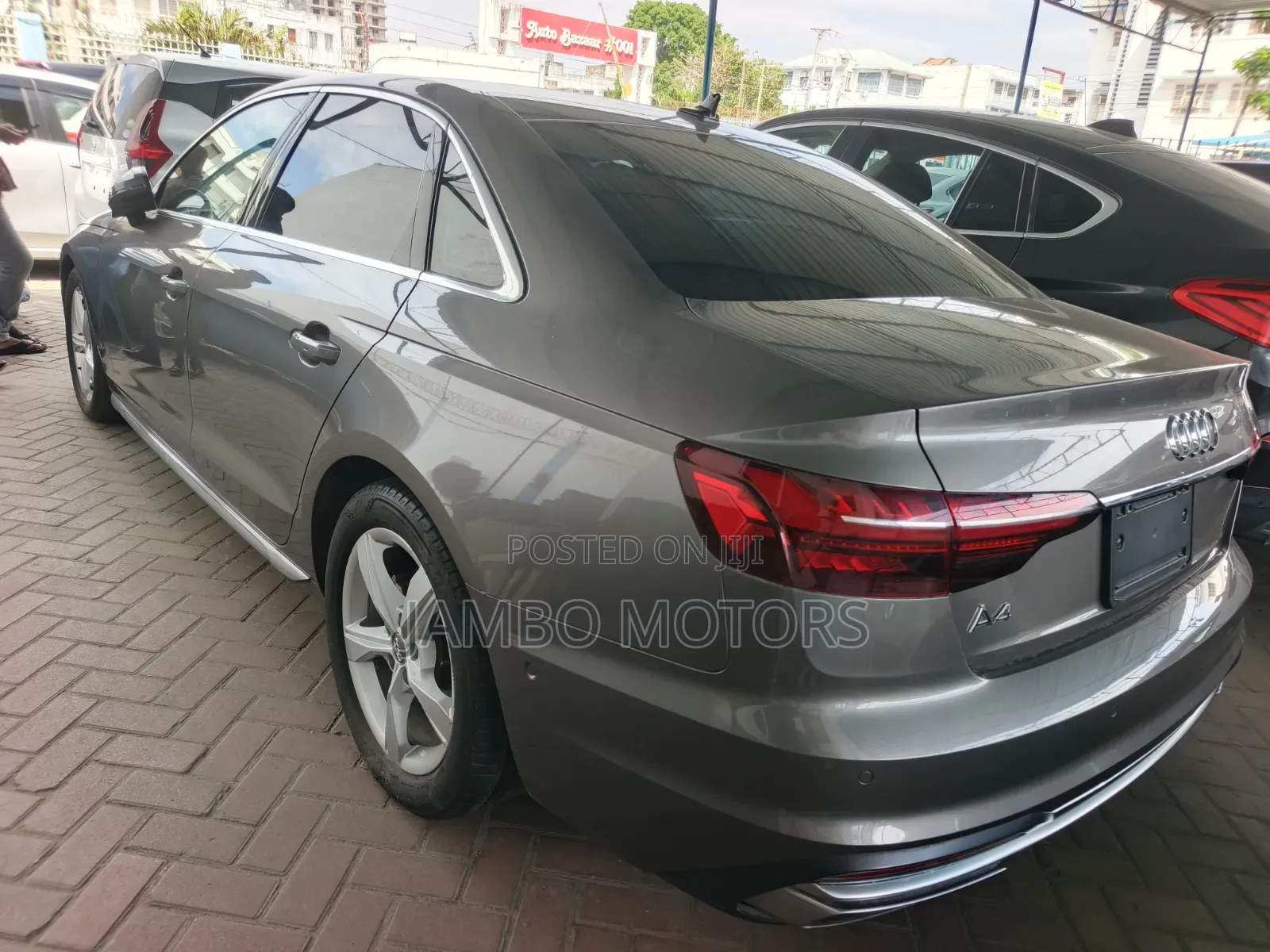 Audi A4 Premium Plus 2022 Gray