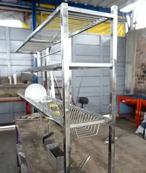 Modern Dish Packaging Rack
