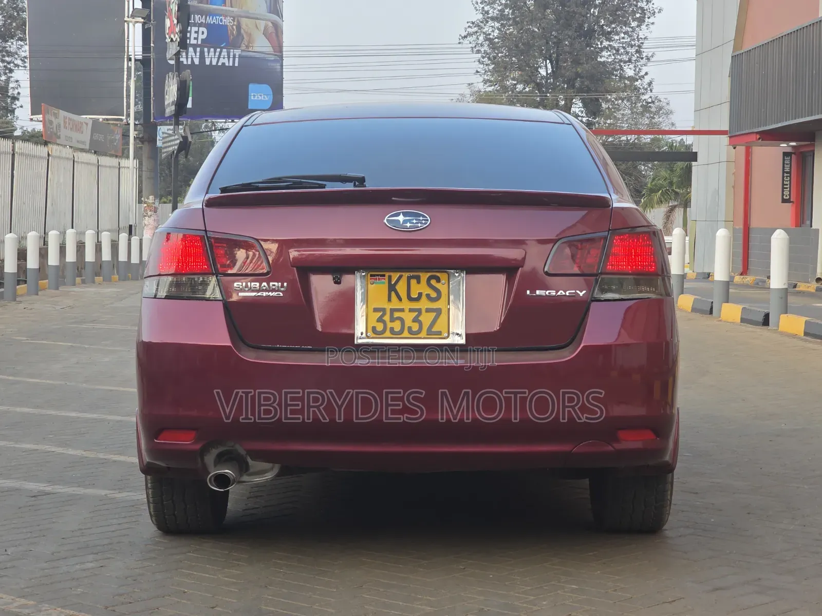 Subaru Legacy 2011 Maroon