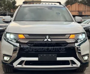 Mitsubishi Outlander 2019 White