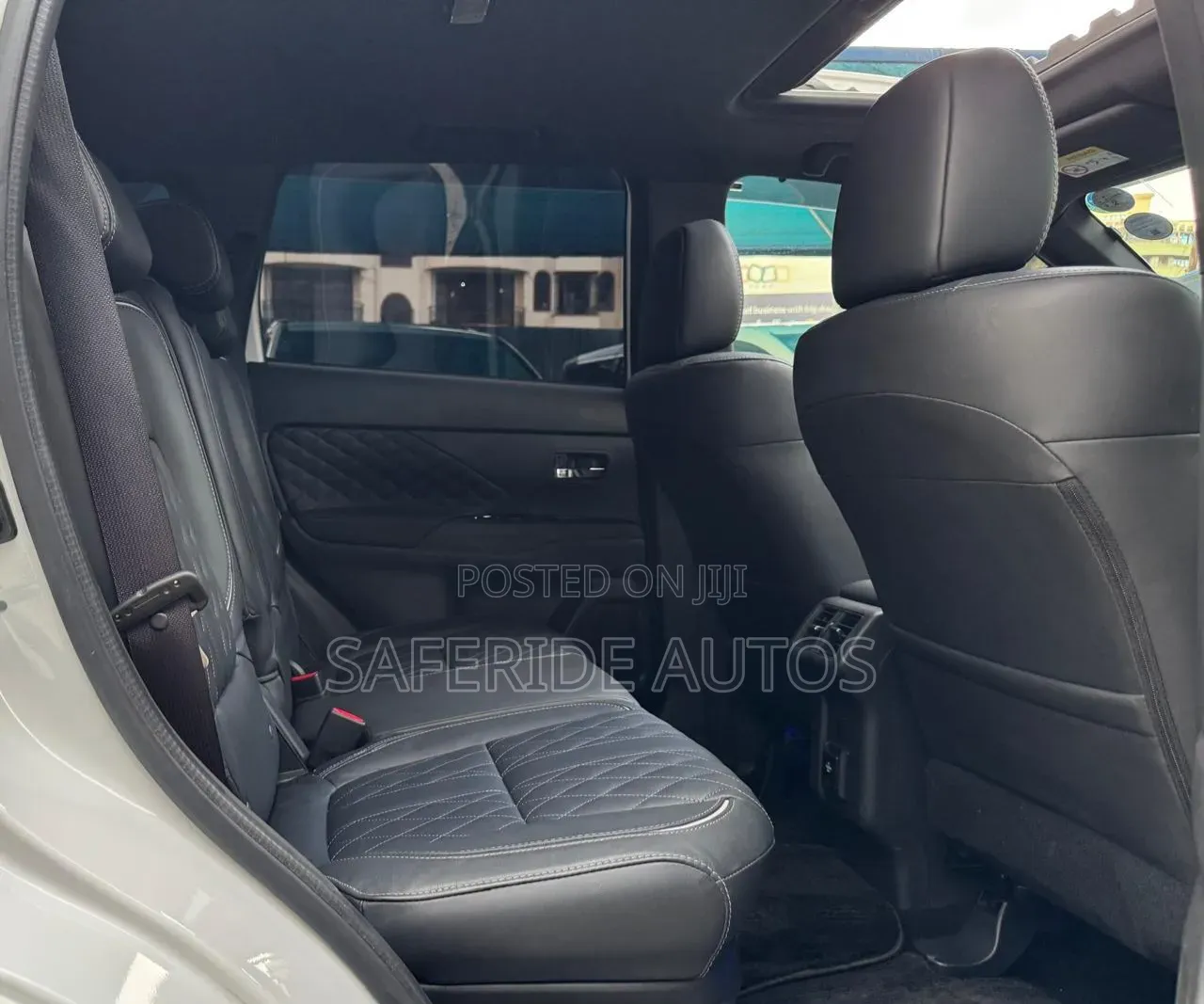 Mitsubishi Outlander 2019 White