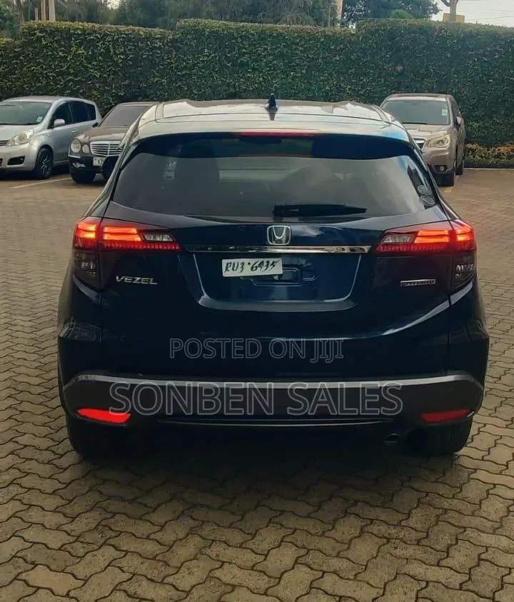 Honda Vezel 2019 Blue