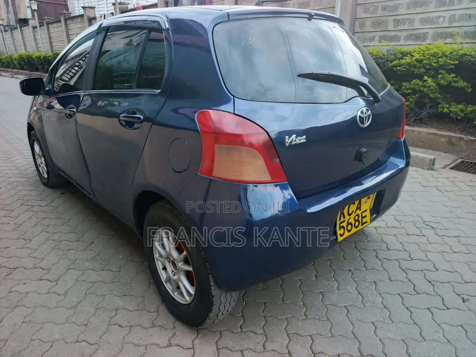 Toyota Vitz 2011