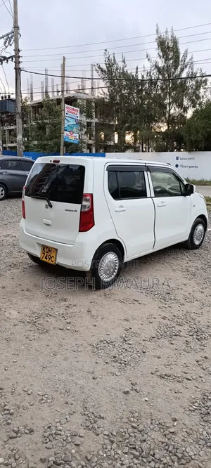Suzuki Wagon R 2015 White