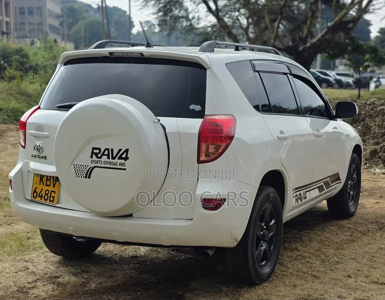 Toyota RAV4 2008 White