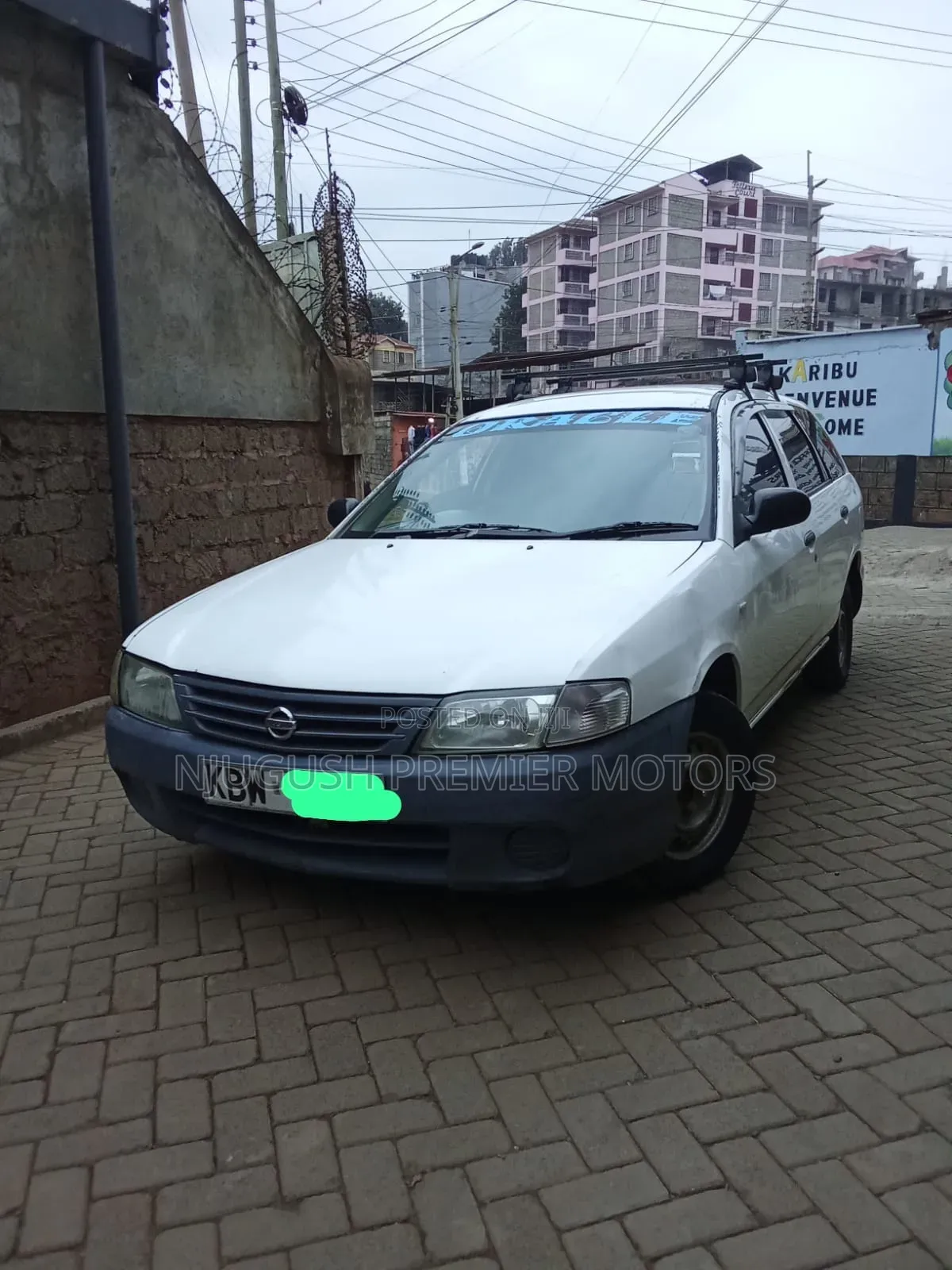 Nissan Advan 2006 White