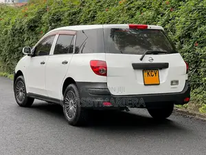 Nissan Advan 2012 White