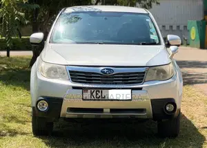Subaru Forester 2011 Silver