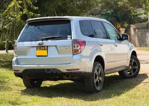Subaru Forester 2011 Silver