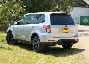 Subaru Forester 2011 Silver