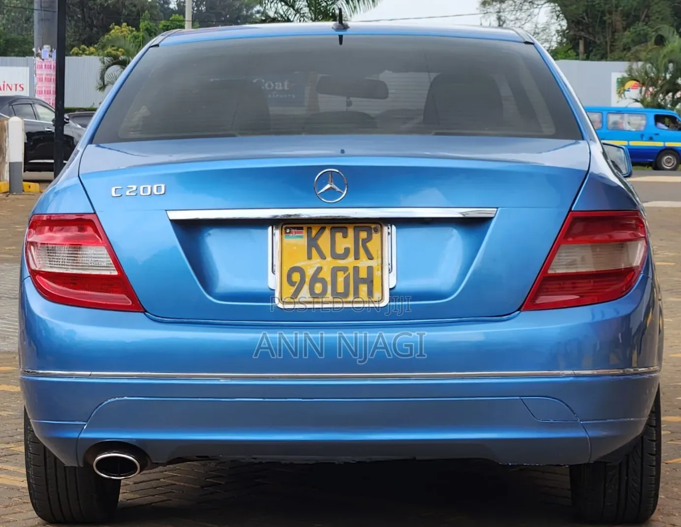 Mercedes-Benz C200 2010 Blue