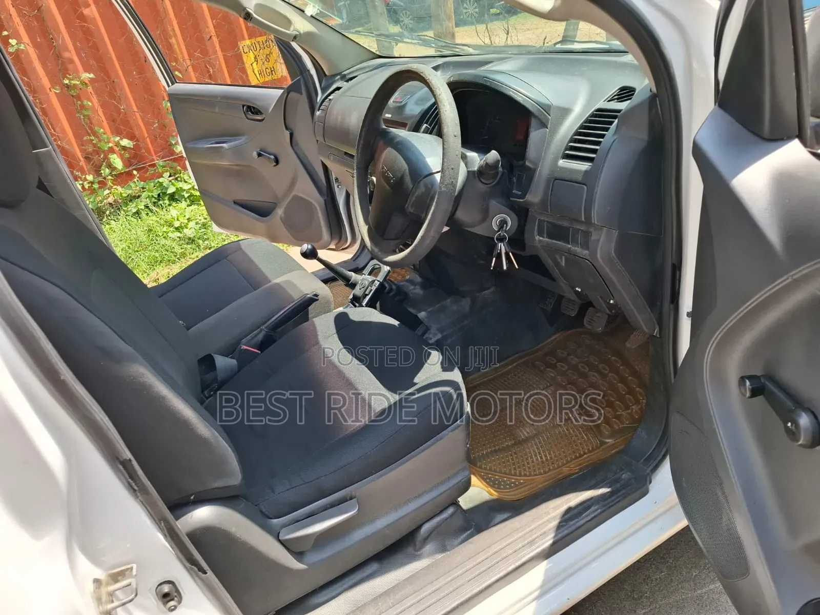 Isuzu D-MAX 2017 White