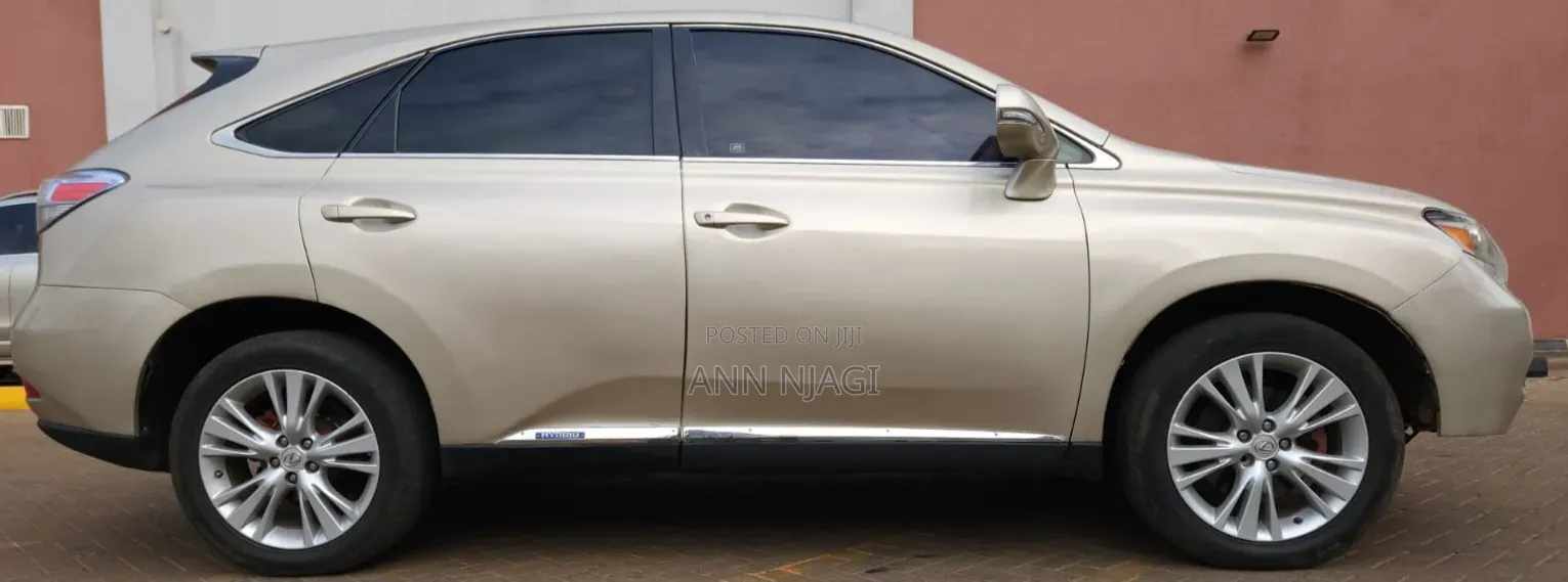Lexus RX 2011 Gold