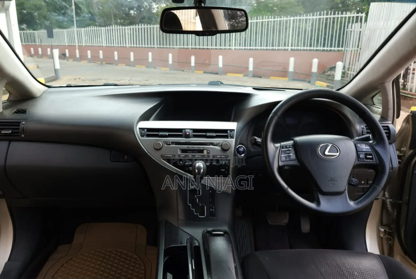 Lexus RX 2011 Gold