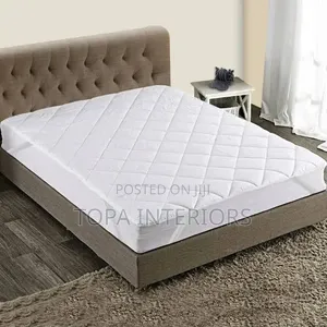White Waterproof Mattress Fitted Top Covers for Urine and Stain Guard