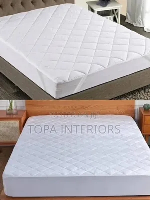 Top Cover Fitted Waterproof Mattress Protector Against Urine and Stain