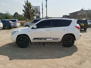 Toyota RAV4 2006 White