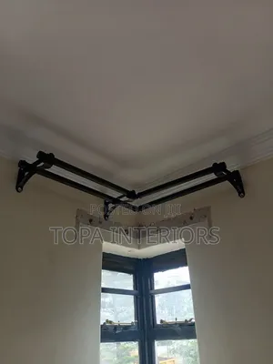 U-Shaped Corner Window Curtain Rods With Cotber Joints