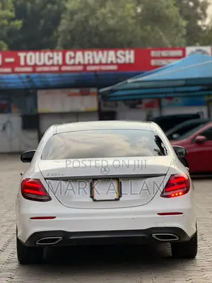 Mercedes-Benz E220 2016 White