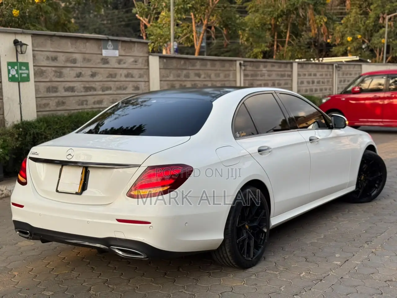 Mercedes-Benz E220 2016 White