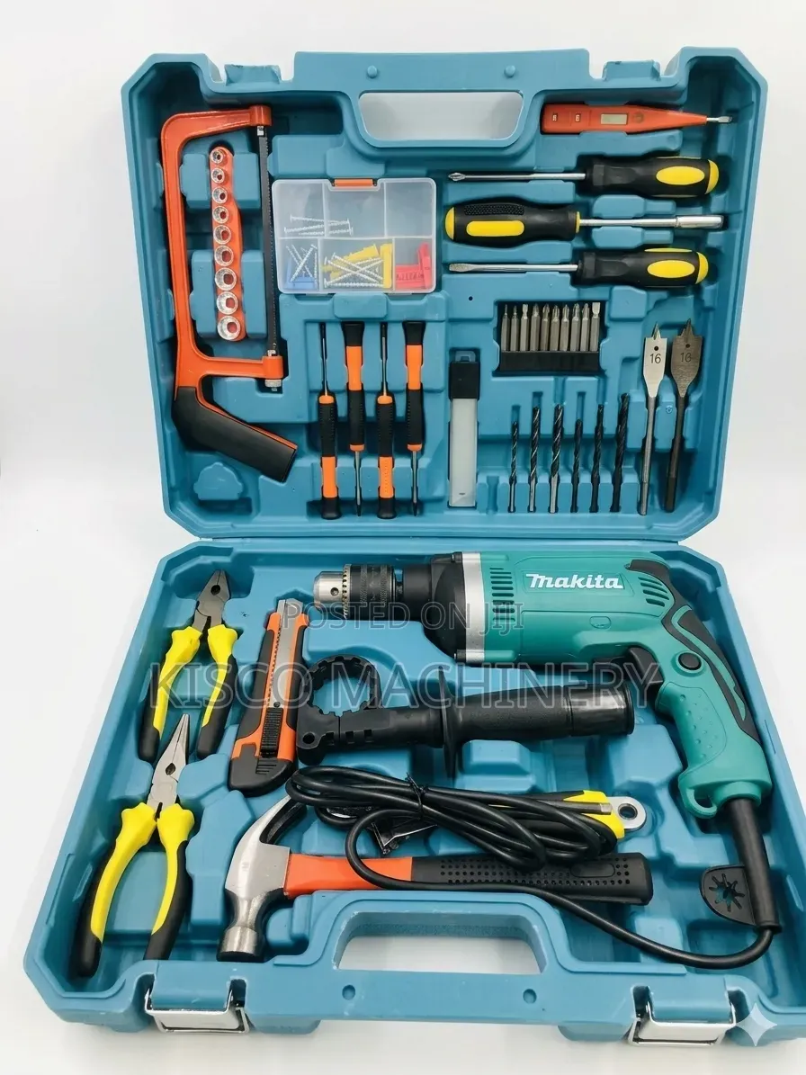 Brand New Makita Professional 710W Drill Set / Toolkit