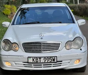 Mercedes-Benz C230 2005 Pearl