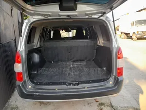 Toyota Probox 2018 Silver
