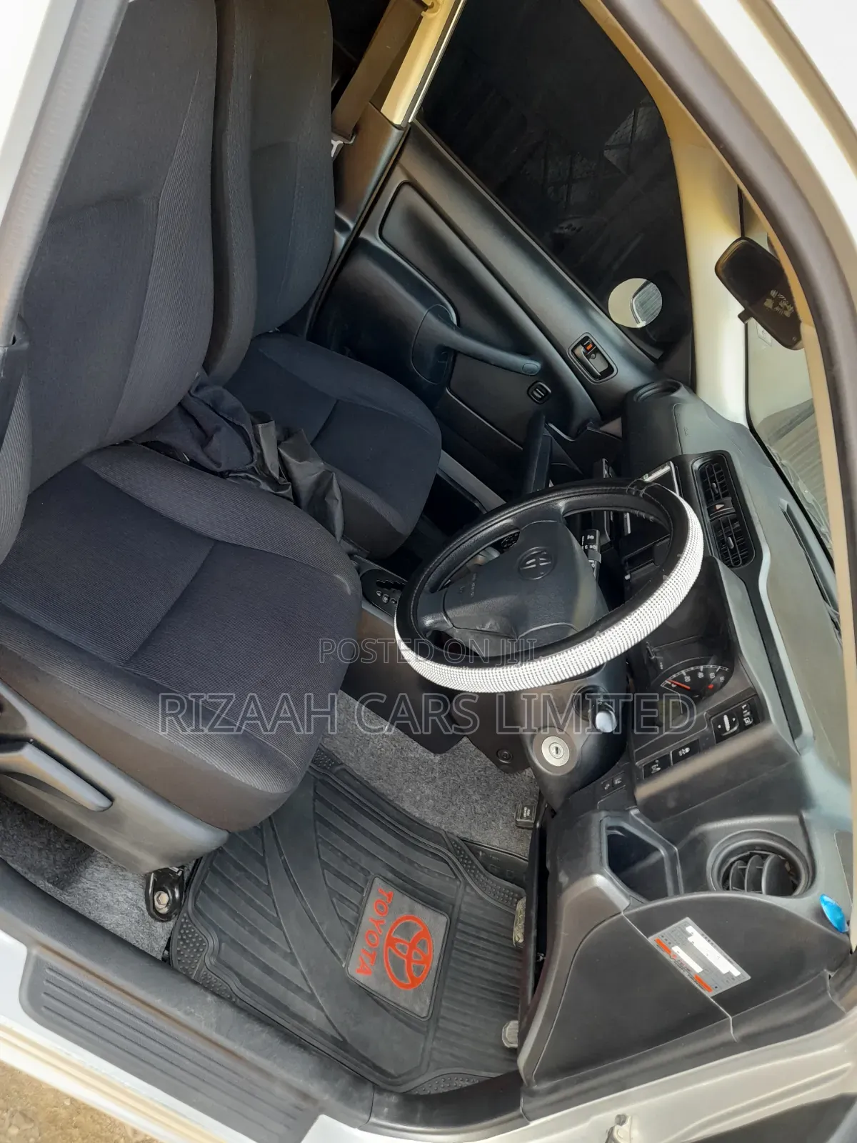 Toyota Probox 2018 Silver