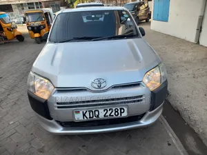Toyota Probox 2017 Silver