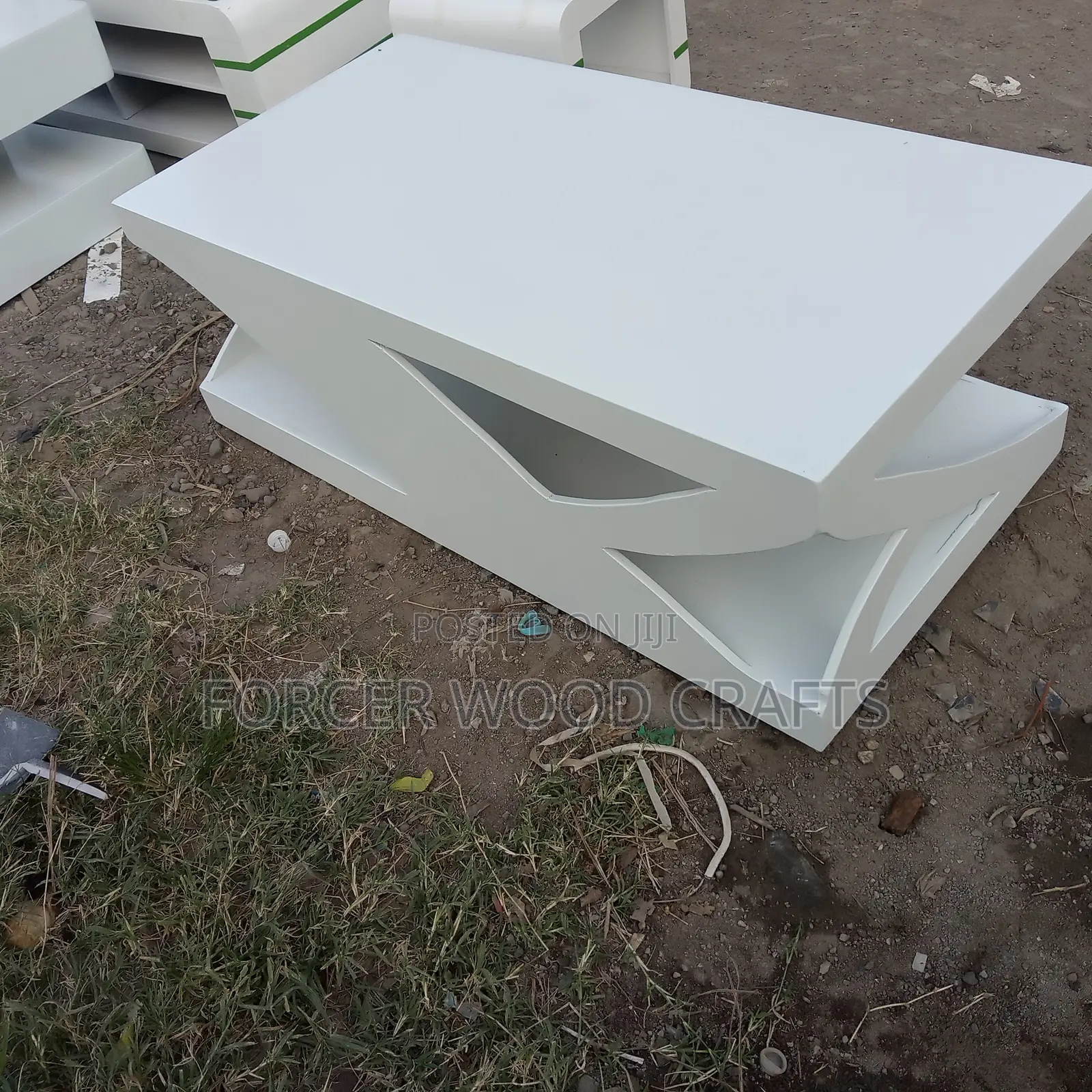 Minimalist Table