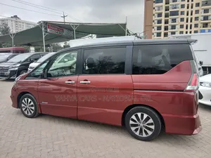 Nissan Serena 2018 Maroon