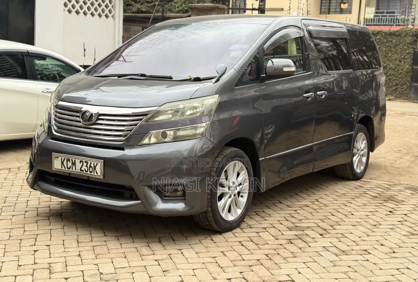 Toyota Vellfire 2010 Gray
