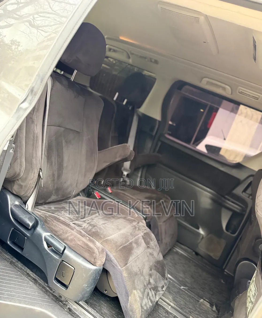 Toyota Vellfire 2010 Gray