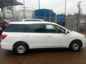 Nissan Advan 2016 White