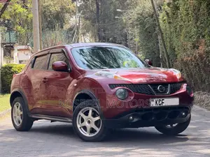 Nissan Juke 2011 Red