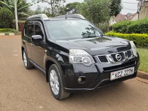 Nissan X-Trail 2.0 Petrol XE 2012 Black
