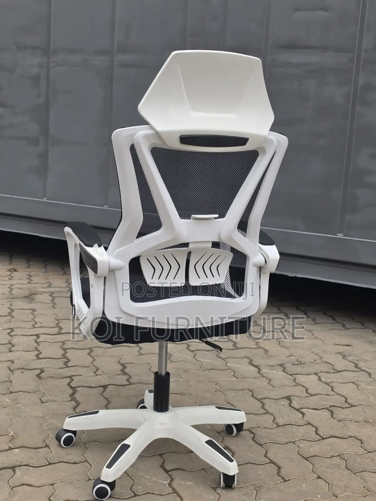 Office Chairs; High Backrest White Decorated Office Chairs