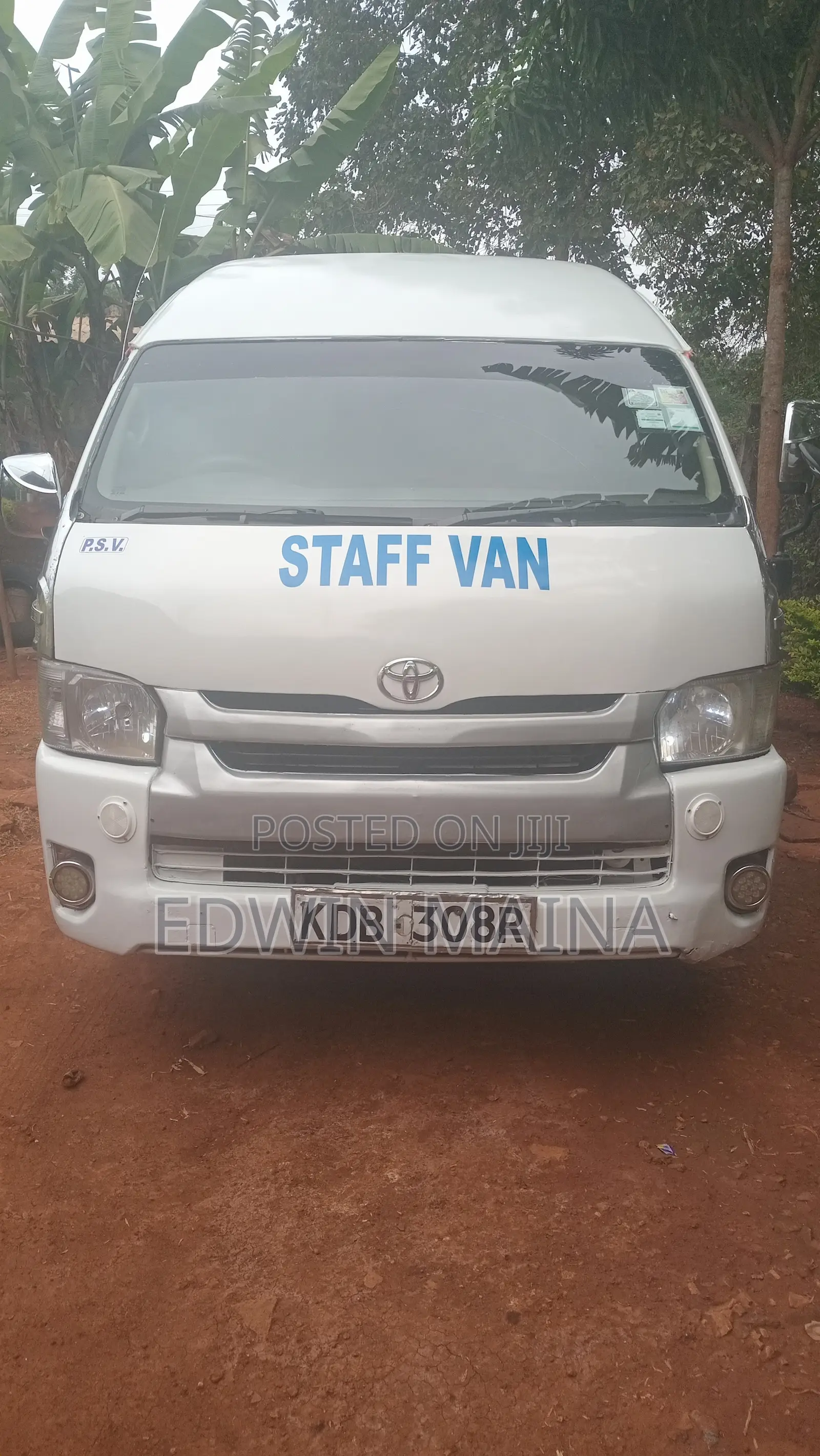 Toyota HiAce 2014 White