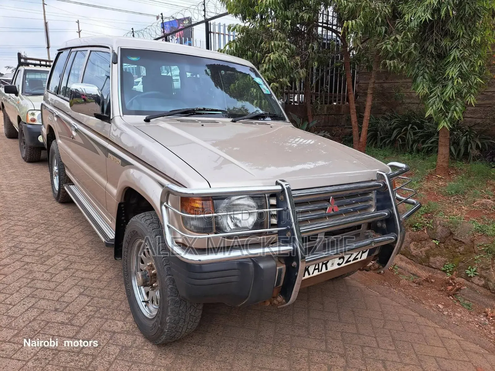 Mitsubishi Pajero 2003 Silver