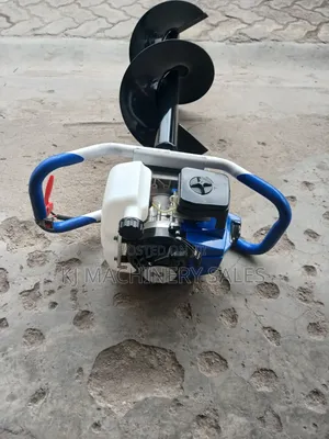Earth Digging Machine