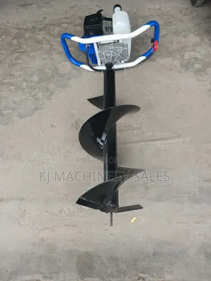 Earth Digging Machine