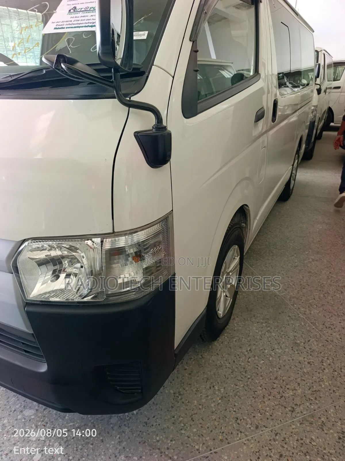 Toyota HiAce 2018 White