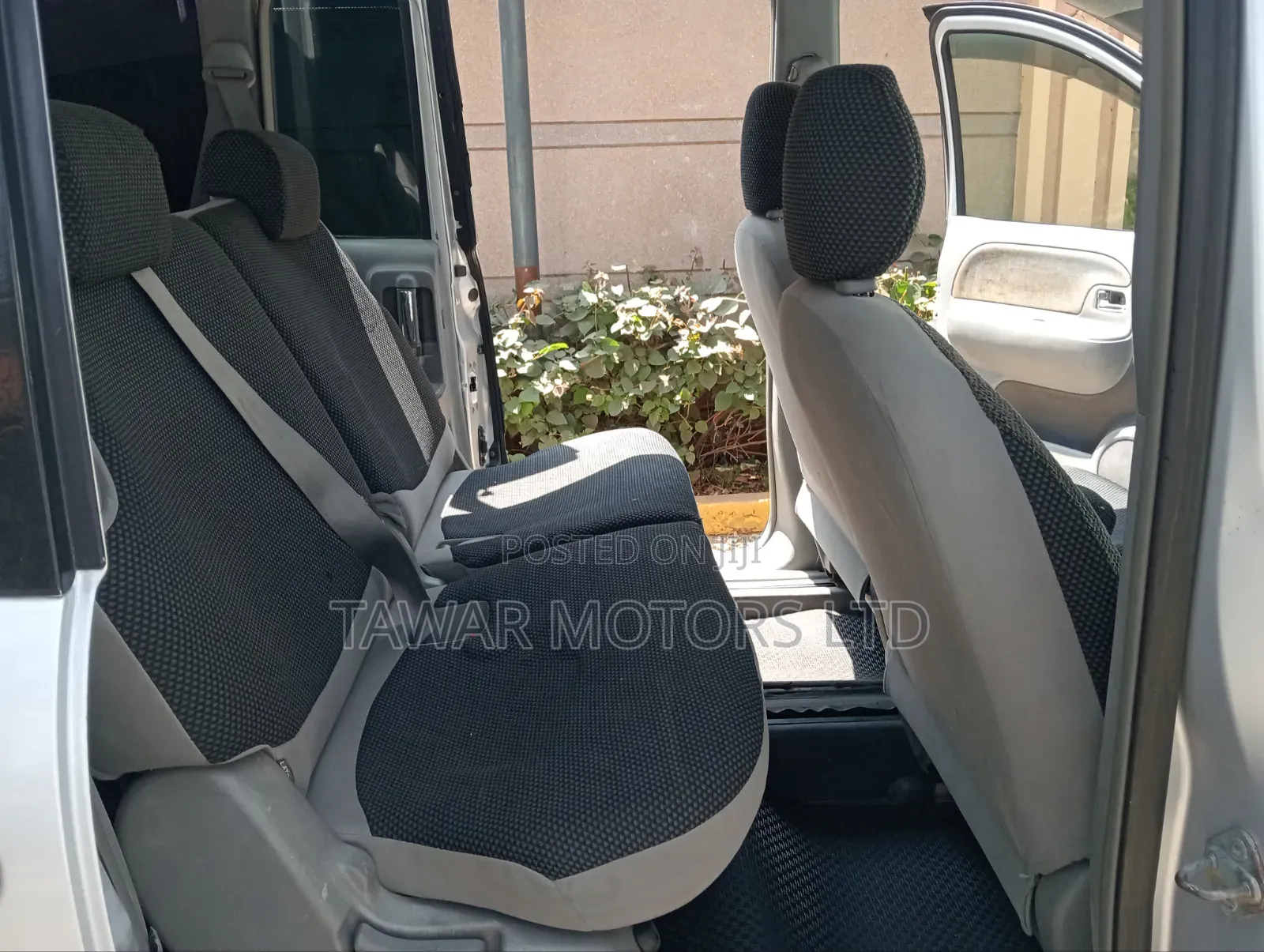 Toyota Sienta 2006 Silver
