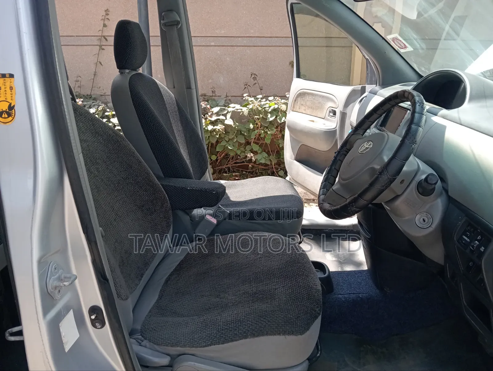 Toyota Sienta 2006 Silver