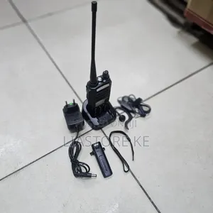 Baofeng UV82 Long Range Handheld Walkie Talkie With Charger