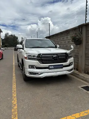 Toyota Land Cruiser 2018 Pearl