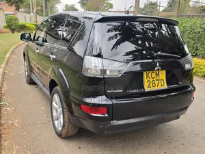 Mitsubishi Outlander 2010 Black