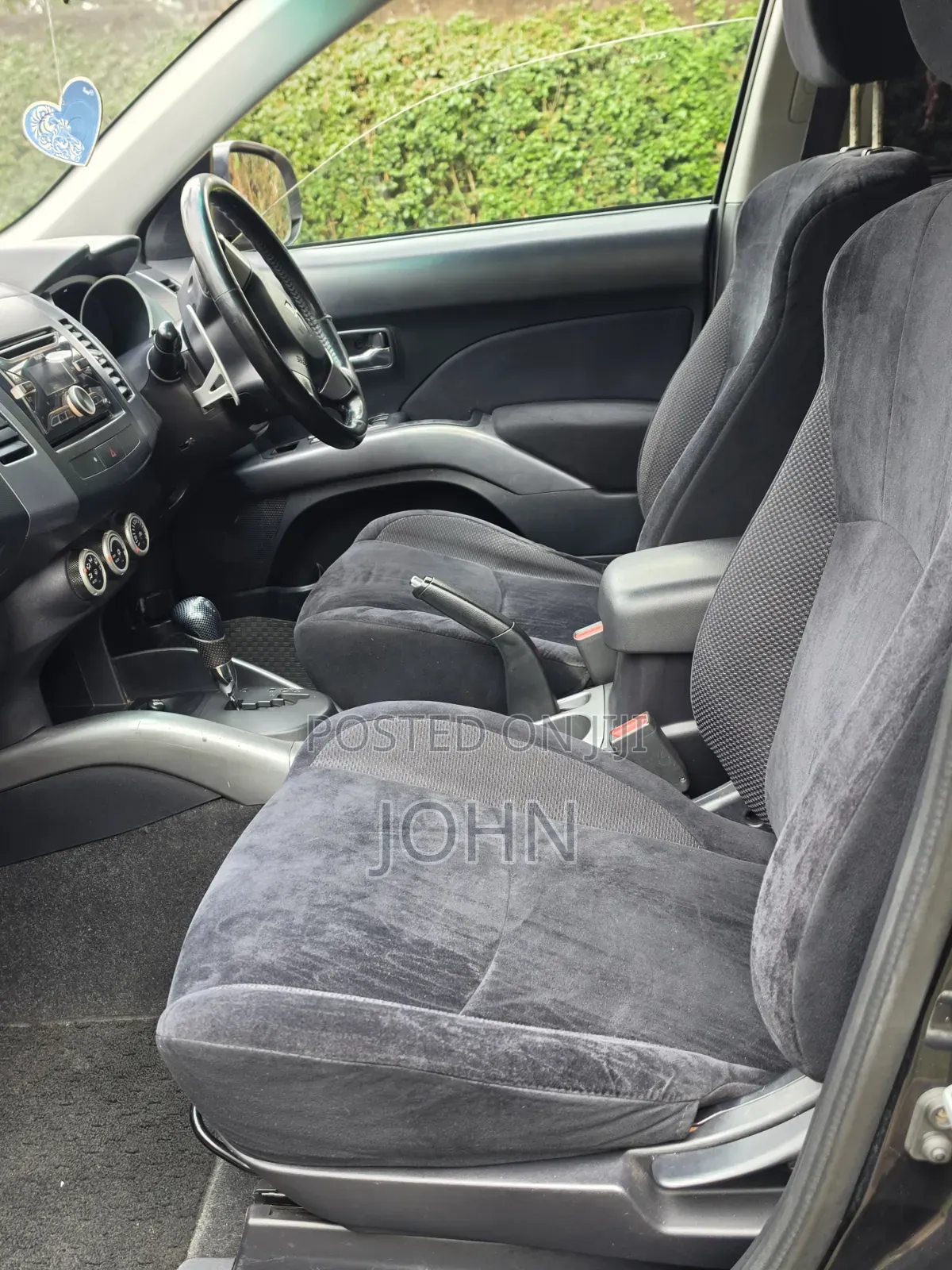 Mitsubishi Outlander 2010 Black